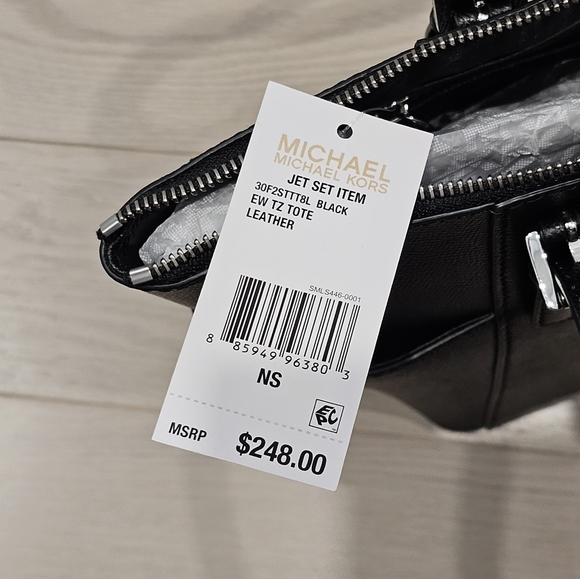 *NEW* Michael Kors Jet Set Saffiano Leather Top-Zip Tote Bag Bag (Black) - Picture 7 of 7